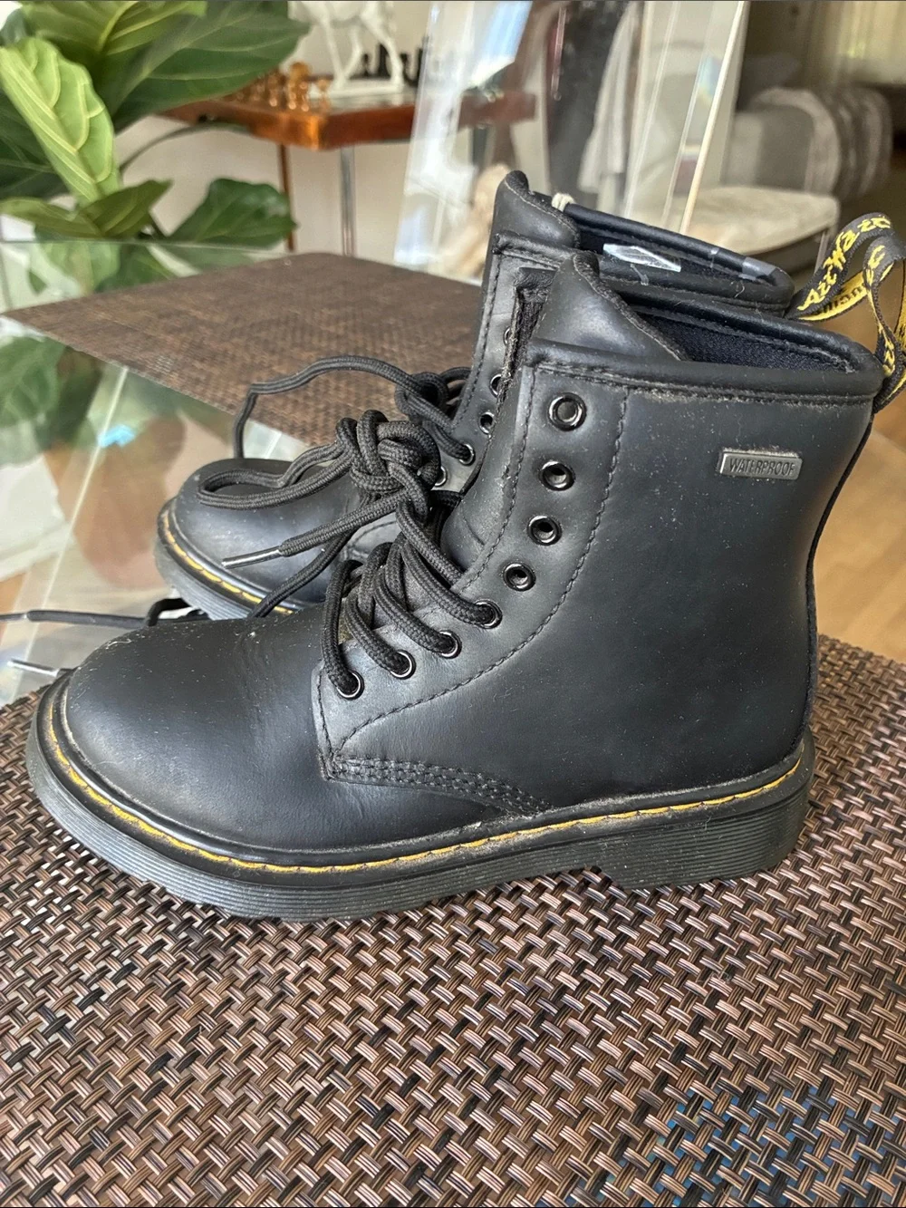 Dr. Martens Kids JUNIOR 1460 SOFTY waterproof LEATHER LACE UP BOOTS size 13